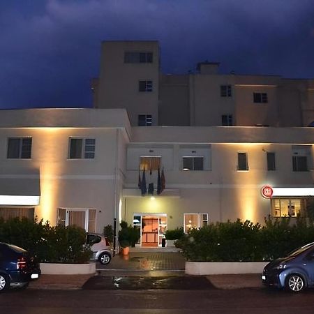 Hotel Palace Gioia Tauro Kültér fotó