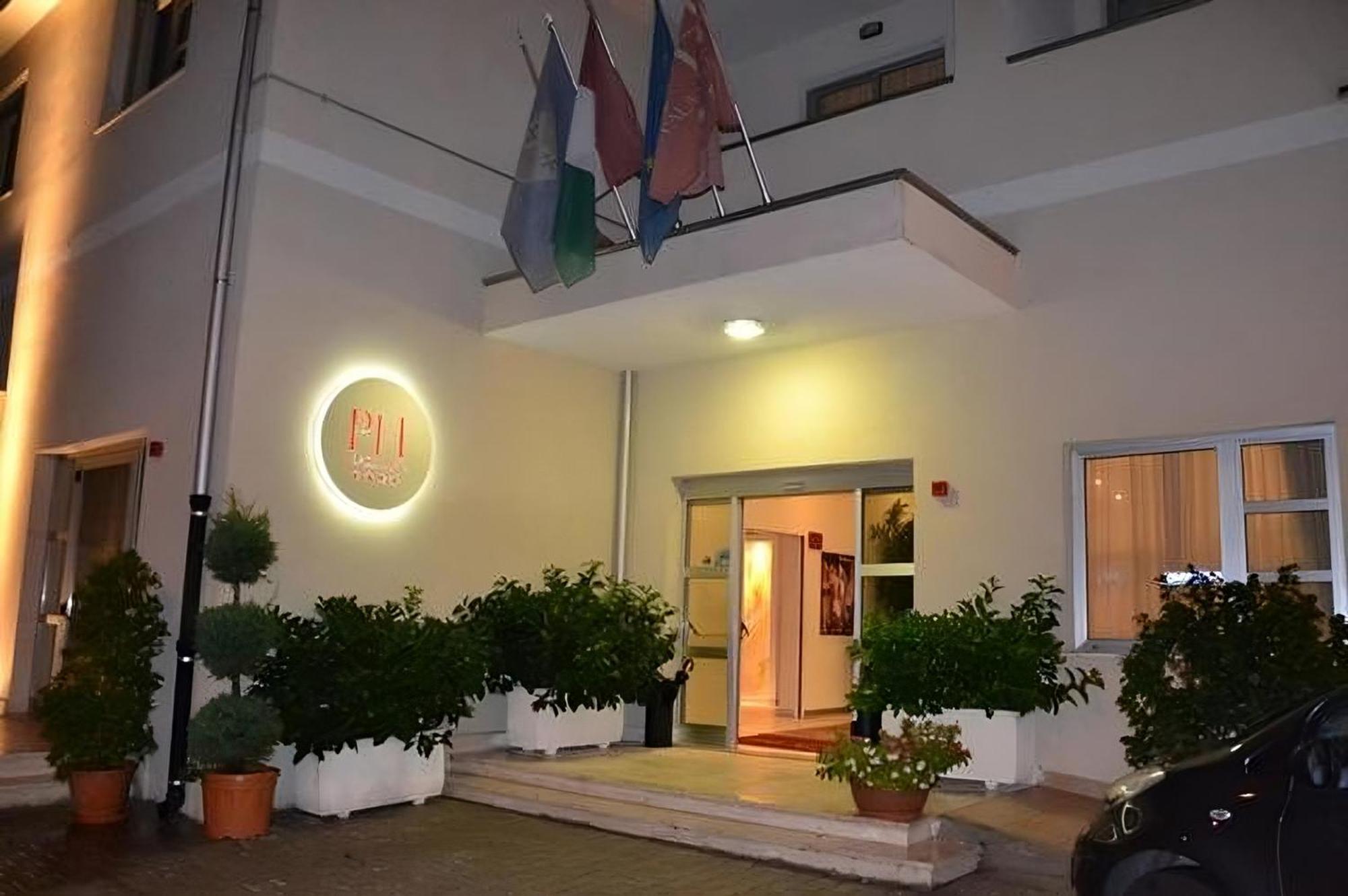 Hotel Palace Gioia Tauro Kültér fotó