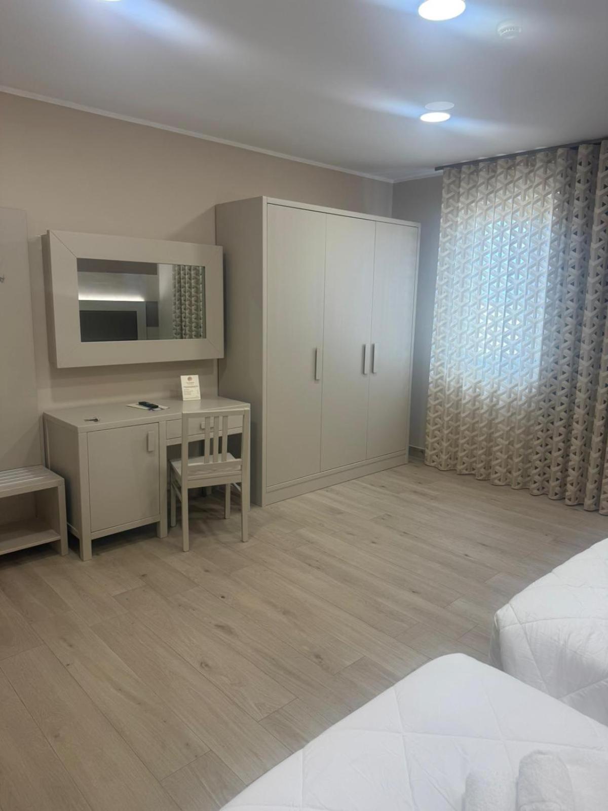 Hotel Palace Gioia Tauro Kültér fotó