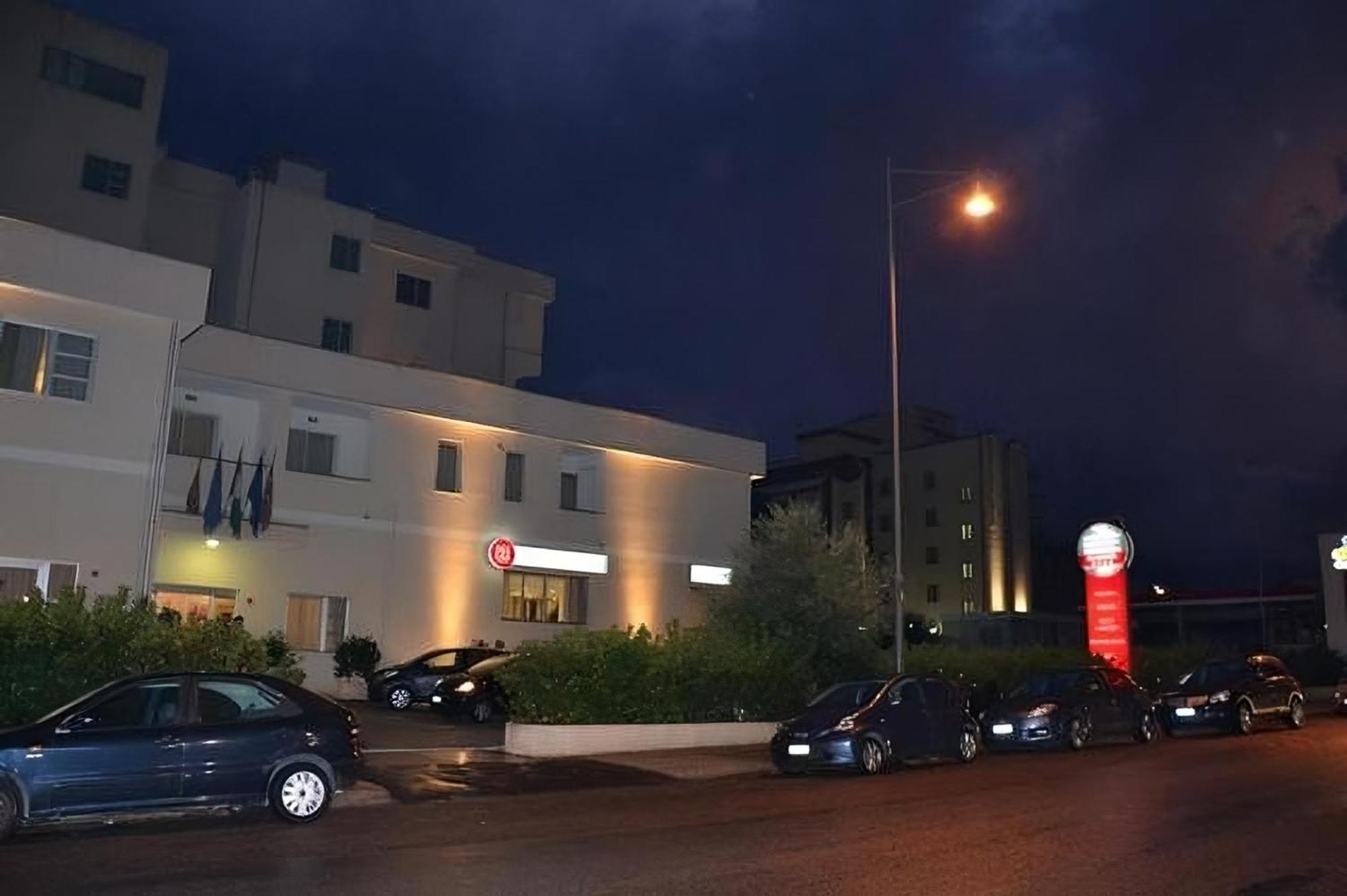 Hotel Palace Gioia Tauro Kültér fotó